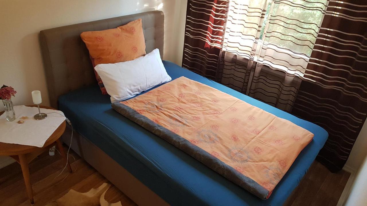 Stadtnahe Wohnung Mit Kl.Balkon Und Parkplatz Oldenburg Eksteriør billede