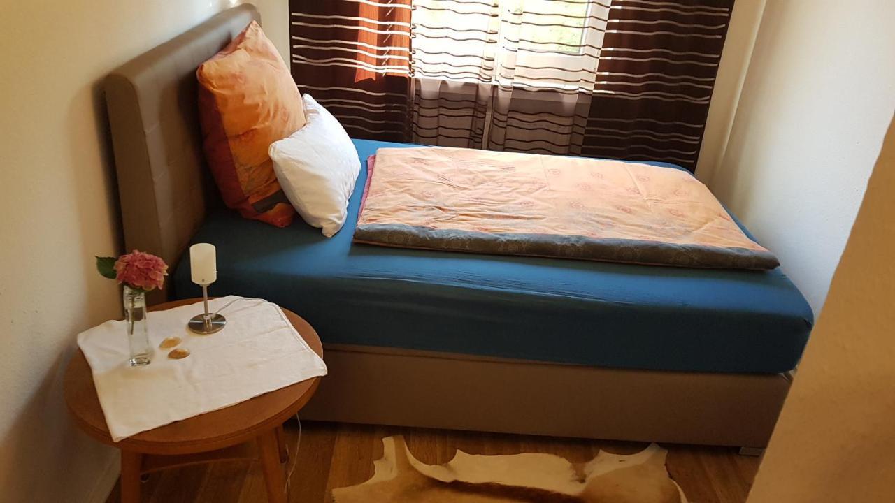 Stadtnahe Wohnung Mit Kl.Balkon Und Parkplatz Oldenburg Eksteriør billede