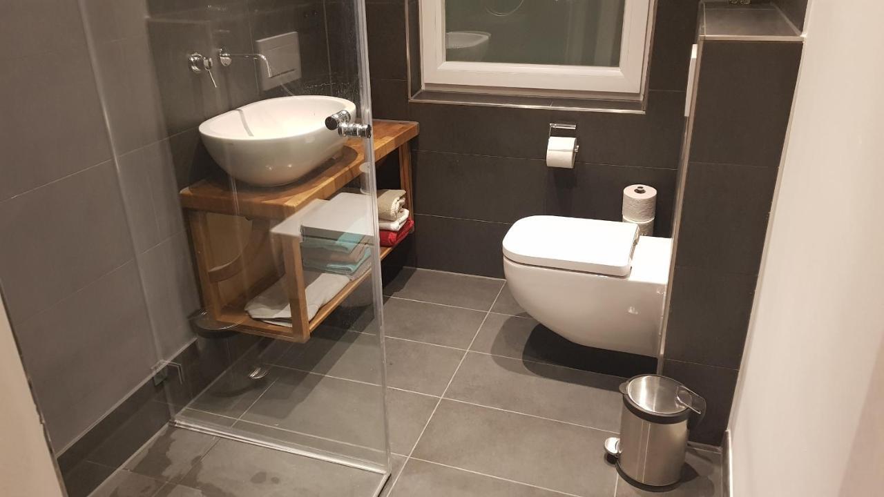Stadtnahe Wohnung Mit Kl.Balkon Und Parkplatz Oldenburg Eksteriør billede