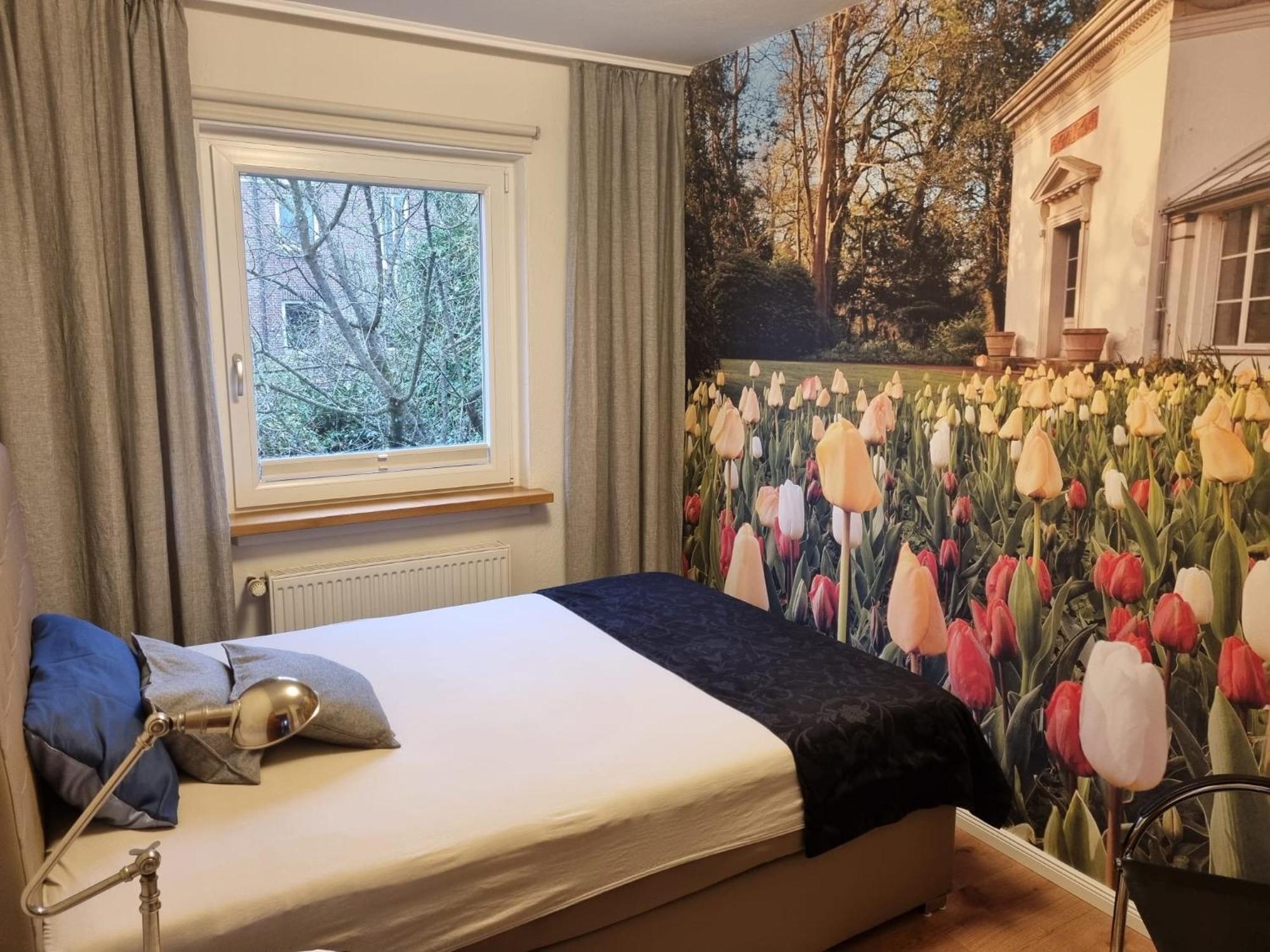Stadtnahe Wohnung Mit Kl.Balkon Und Parkplatz Oldenburg Værelse billede